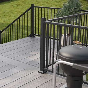 Keylink Discovery Aluminum Railing